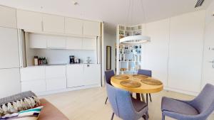 Las Colinas Golf, luxury penthouse