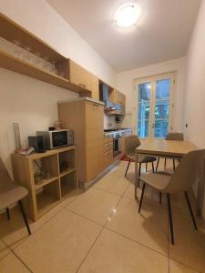 La casa di Elena Versilia - Two Apartments