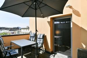 LUXURY CENTRAL PENTHOUSE WITH SAUNA, TERRACE, 250m2, 5BDRM, 3BTHRM
