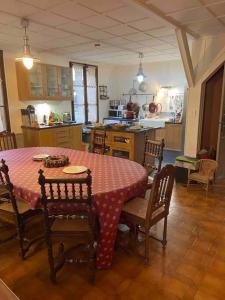 Le Petit Poucet Appartement rez-de-chaussée avec grand jardin