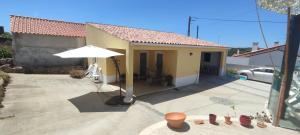 Festina Lente restful BNB with private pool and a car available