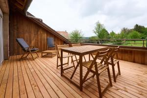 Appartements Le Noyer - Appt avec terrasse et jardin partage : photos des chambres