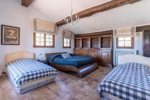 Maisons de vacances Le Mas des Moulieres - Vue montagne avec piscine et sauna : photos des chambres
