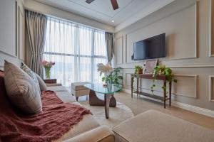 Căn Hộ 2 Phòng Ngủ (Two-Bedroom Apartment)