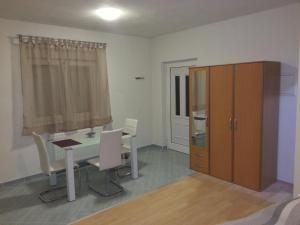 New Studio Apartments Trlaja