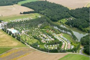 Campings Mobil-home 6/8 personnes - Camping Siblu **** Domaine de Dugny : photos des chambres