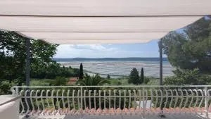 Apartment Laurus - Lucija