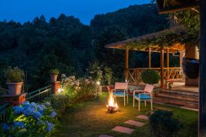 SaffronStays Plaksha - 2BR pet-friendly homestay with Himalayan views, verandah dining & bonfire near Chauli ki Jali