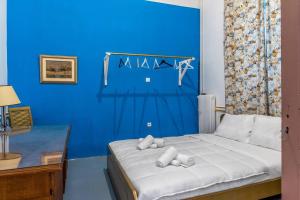 4 Bedroom Vintage House in heart of Pagrati Athens