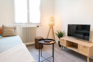 Appartements KASA SERENITY - Tout equipe - 3 TV : photos des chambres