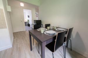 Appartements KASA SERENITY - Tout equipe - 3 TV : photos des chambres