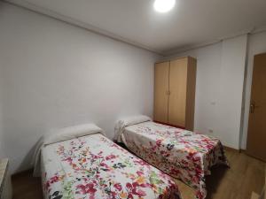 Amplio apartamento con 2 baños
