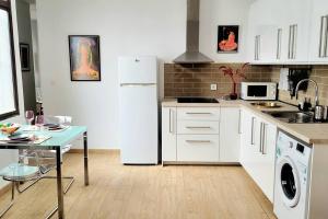 Casa Dionisio - Súper central y tranquilo con terraza y parking