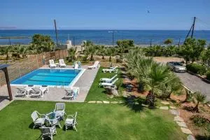 Mariza's Beachfront Apartment with Swimming Pool - Analipsi