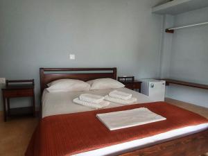 Galini Rooms Sikinos Travel