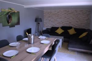 Appartements Gite Azlo : photos des chambres