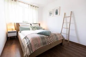 SmartFewo - Das Penthouse - BBQ - Balkon - Parkplatz - Wardenburg