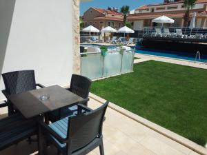 Stone House Aparts 1 plus 1 mit Poolterrasse No 3 in Kalkan