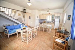 Timoklis Mezonette - In Agios Kirikos - 阿基奥斯基利考斯