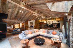Luxurious penthouse with private spa- Cap Crystal Lodge
