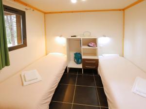 Hotels ULVF Le Domaine de Pelvezy : photos des chambres