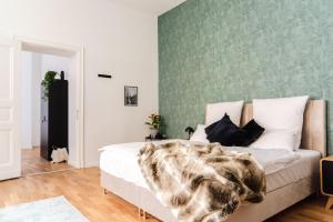 165m2 Downtown Family Suite 5BR, 3Bath, kids room, 11min Alexanderplatz