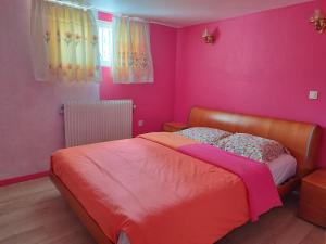 B&B / Chambres d'hotes Chalet de Paris : photos des chambres