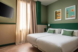 Twin Room room in Hotel Atlas