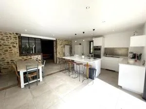 Gîte à la campagne au bord d'un Lac 8 personnes - Pressignac