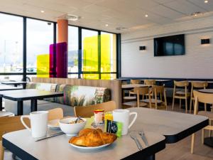 Hotels B&B HOTEL Selestat Centre-Alsace : photos des chambres
