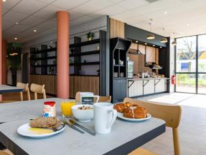 Hotels B&B HOTEL Selestat Centre-Alsace : photos des chambres