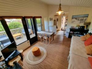 Charmant cottage dans les pins, entre océan & golf