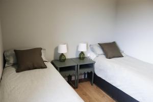 Eco-Lodge with hottub sea view Charleton Estate