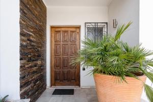 Deluxe 4BDR House W Pool by LovelyStay
