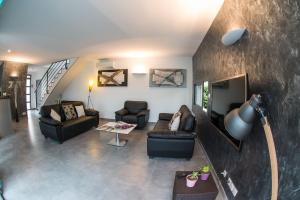 Villa des Arts, 100 meters from the sea, Swimming pool, Wifi, Air conditioning and 6 Bikes