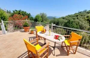 Euryclea Apartments - Pisaëtós