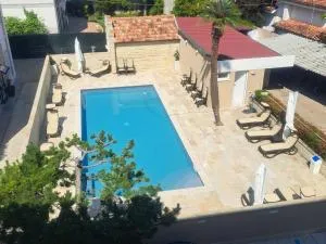 特里雅斯特酒店 - Ostra