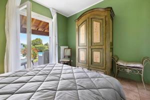 Villa Corneghe with pool