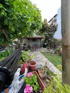 Milinas Cozy Riverside Apartments