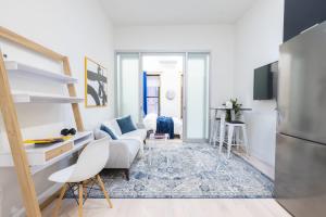 317-4A NEW Modern 1BR W&D Walk to Central Park