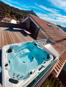 Magnifique Duplex Contemporain Climatisé Jacuzzi Ref Duplex VillAttilio