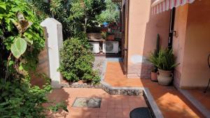 Casa con giardino privato img24