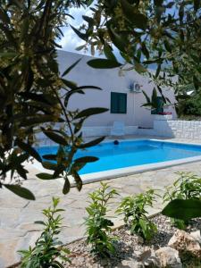 Holiday House M&A&K with swimming pool