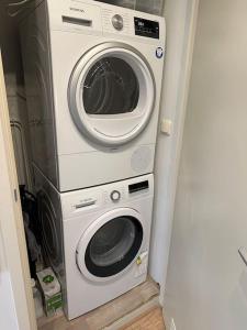 Beach nearby, close to Amsterdam, The Hague -6p