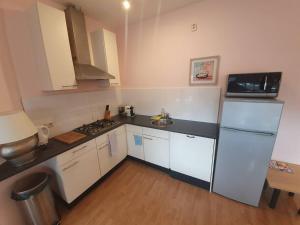 Beach nearby, close to Amsterdam, The Hague -6p