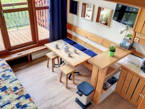 Studio mezzanine proche des pistes avec balcon et Wifi - FR-1-346-510