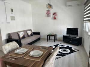 New studio no2 in the middle off famagusta & NETFLIX