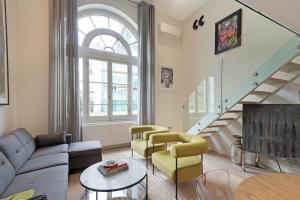 The Artists Hideaway-2 bed mezzanine in Paddington