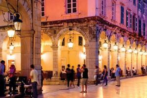 56s.m comftorable studio,airport area