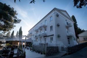 Hotel Bor 